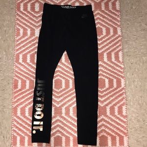 Women’s Size Medium Black Nike Leggings
